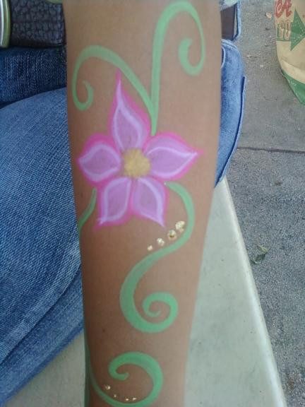 Face painting design example