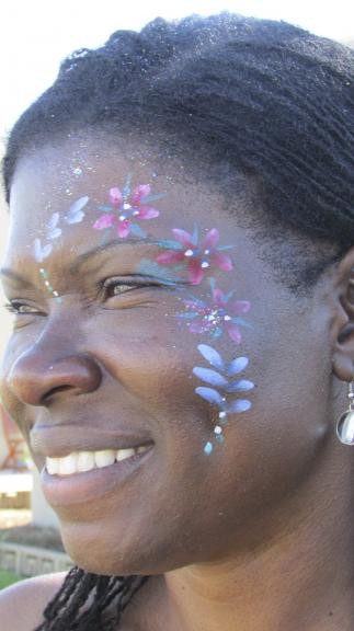 Face painting design example