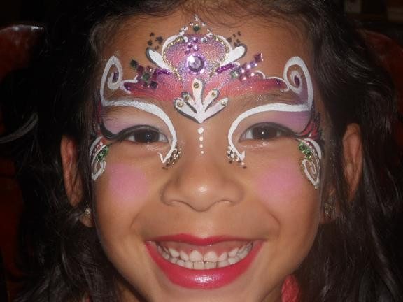 Face painting design example